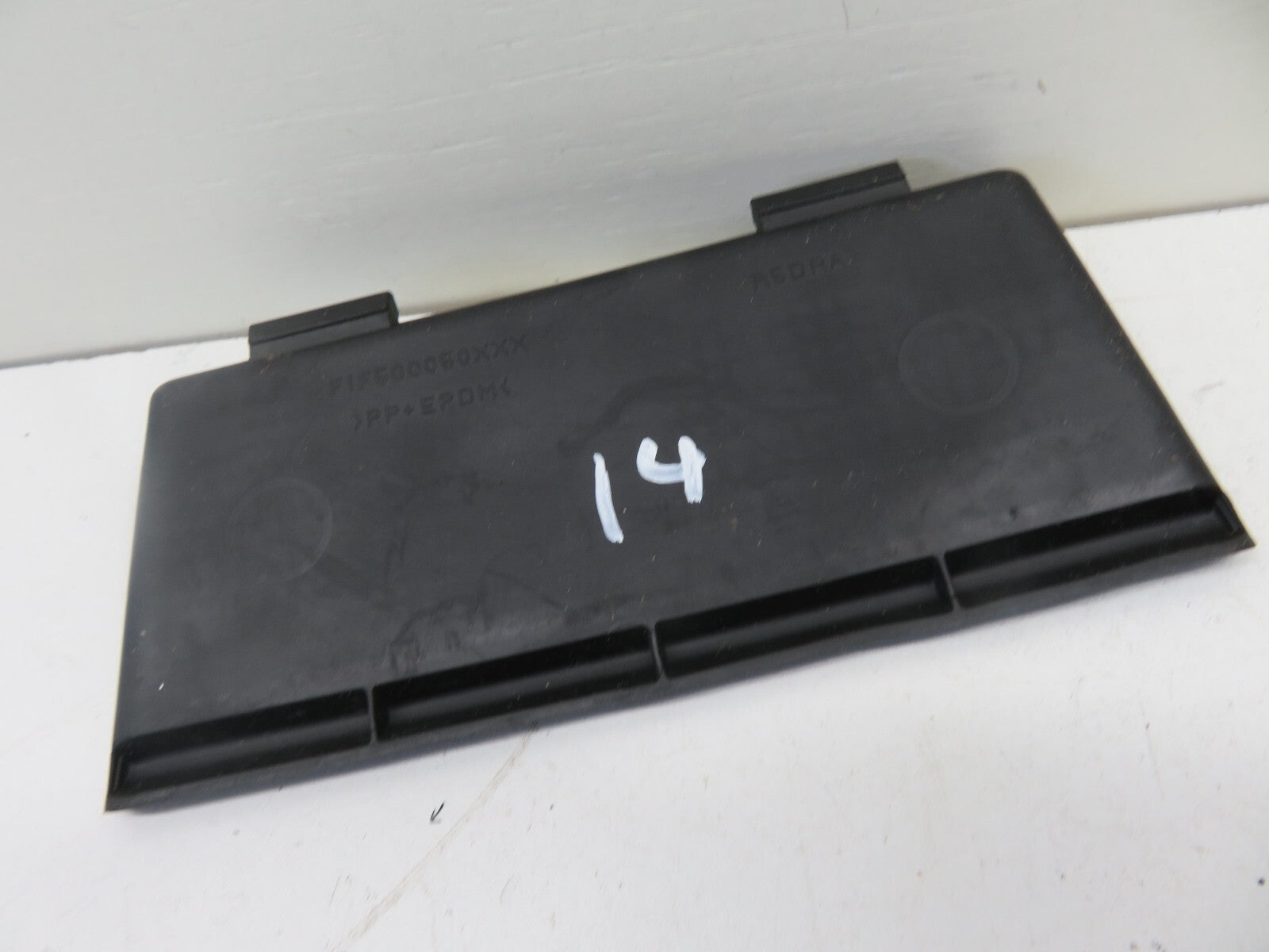 LAND ROVER FREELANDER 1 DASHBOARD DIN RUBBER INSERT TRIM 2004-2006 1734-14