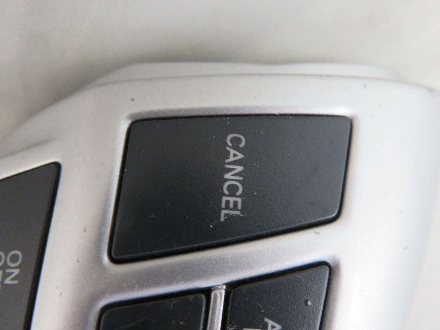 PEUGEOT 4007 STEERING WHEEL CRUISE CONTROL SWITCHES 75B473 2007-2012 1452-32