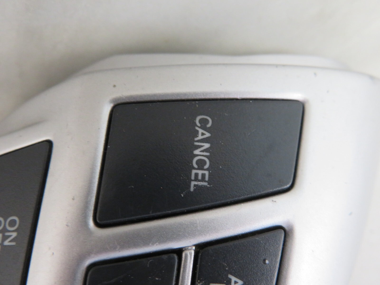 PEUGEOT 4007 STEERING WHEEL CRUISE CONTROL SWITCHES 75B473 2007-2012 1452-32