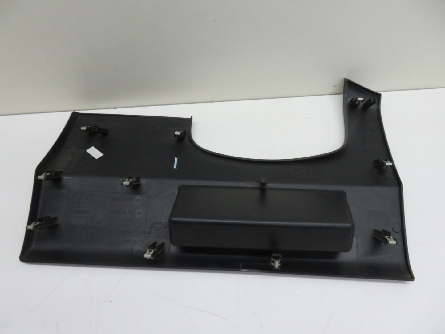 CITROEN BERLINGO MK2 OS DRIVER LOWER STEERING COLUMN TRIM 2008-2014 1747-1