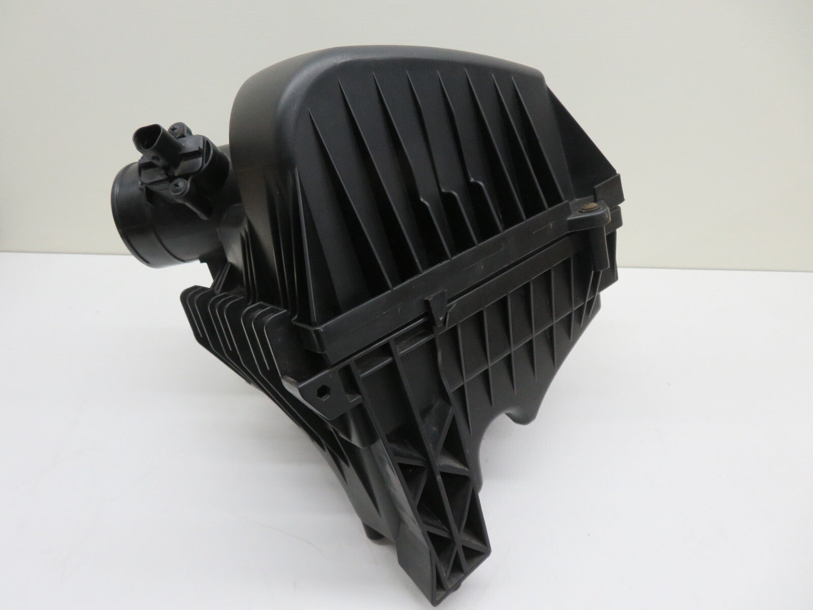 VAUXHALL MOKKA 1.7 CDTI AIR FILTER BOX WITH AIR FLOW METER MAF  2012-2016