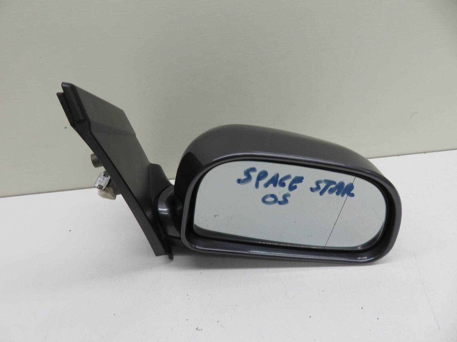 MITSUBISHI SPACE STAR OS DRIVER DOOR  WING MIRROR 1998-2002