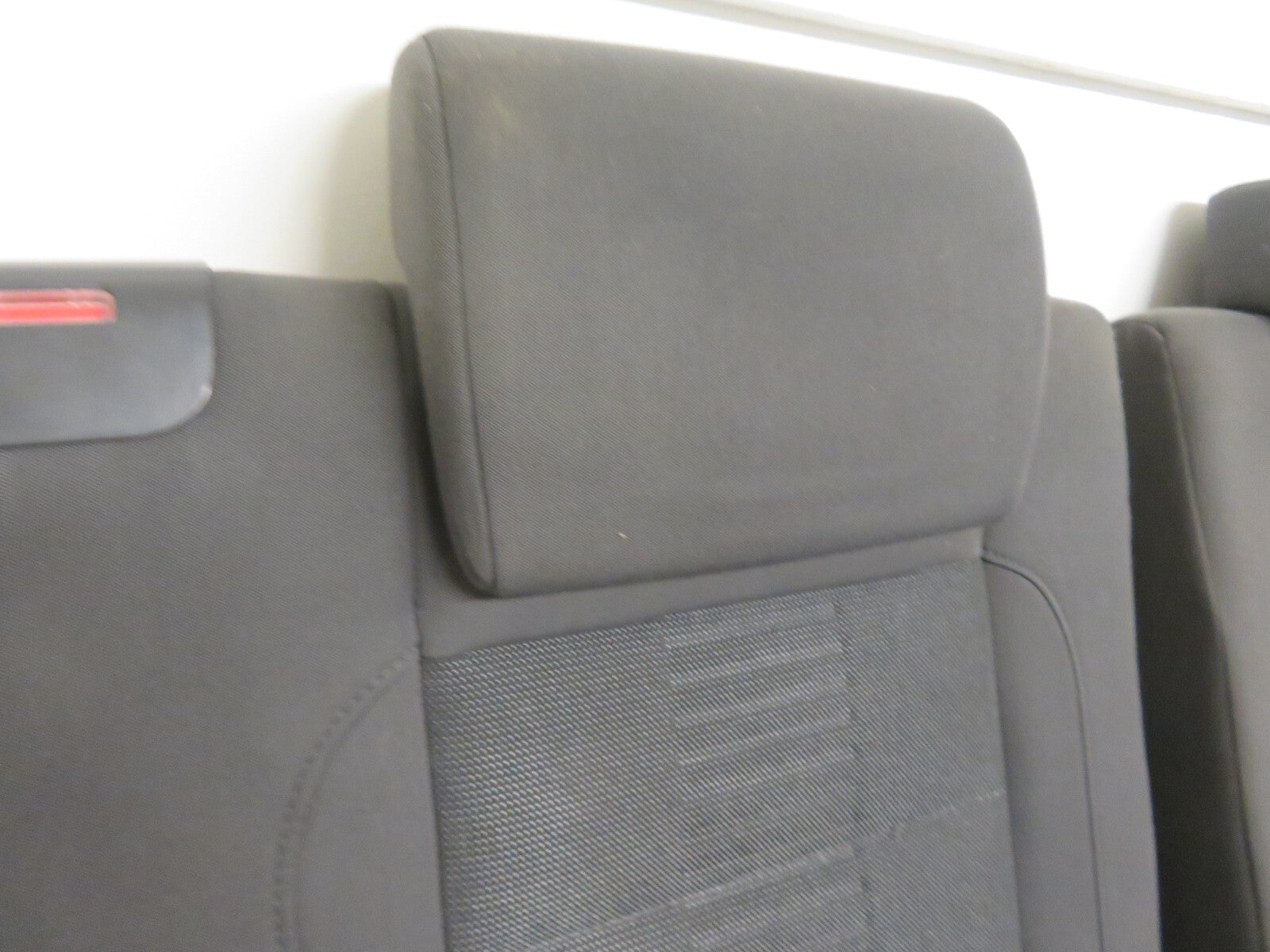 VOLKSWAGEN VW TOURAN REAR THIRD ROW CLOTH SEATS CADDY 2K 2003-2009