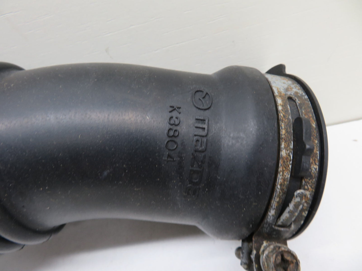 MAZDA CX7 AIR INTAKE PIPE R2AX13221 2008-2012 1414-14