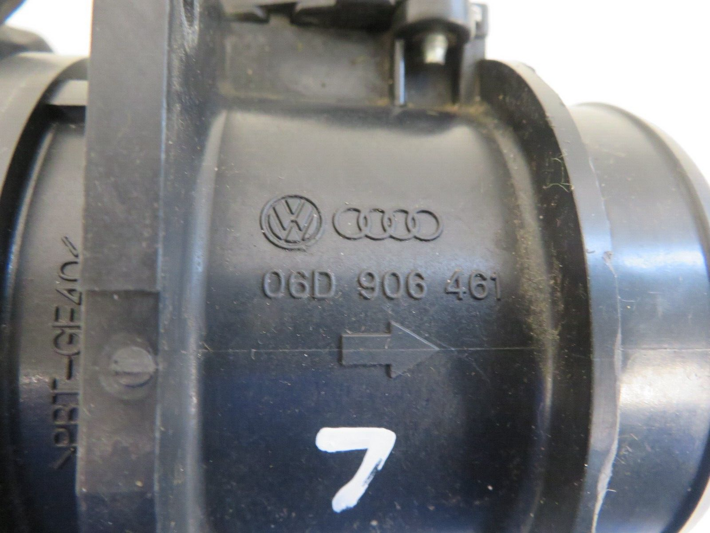 AUDI 2.0 TSFI AIR FLOW METER VW 06D906461 2004- MIX1333-7
