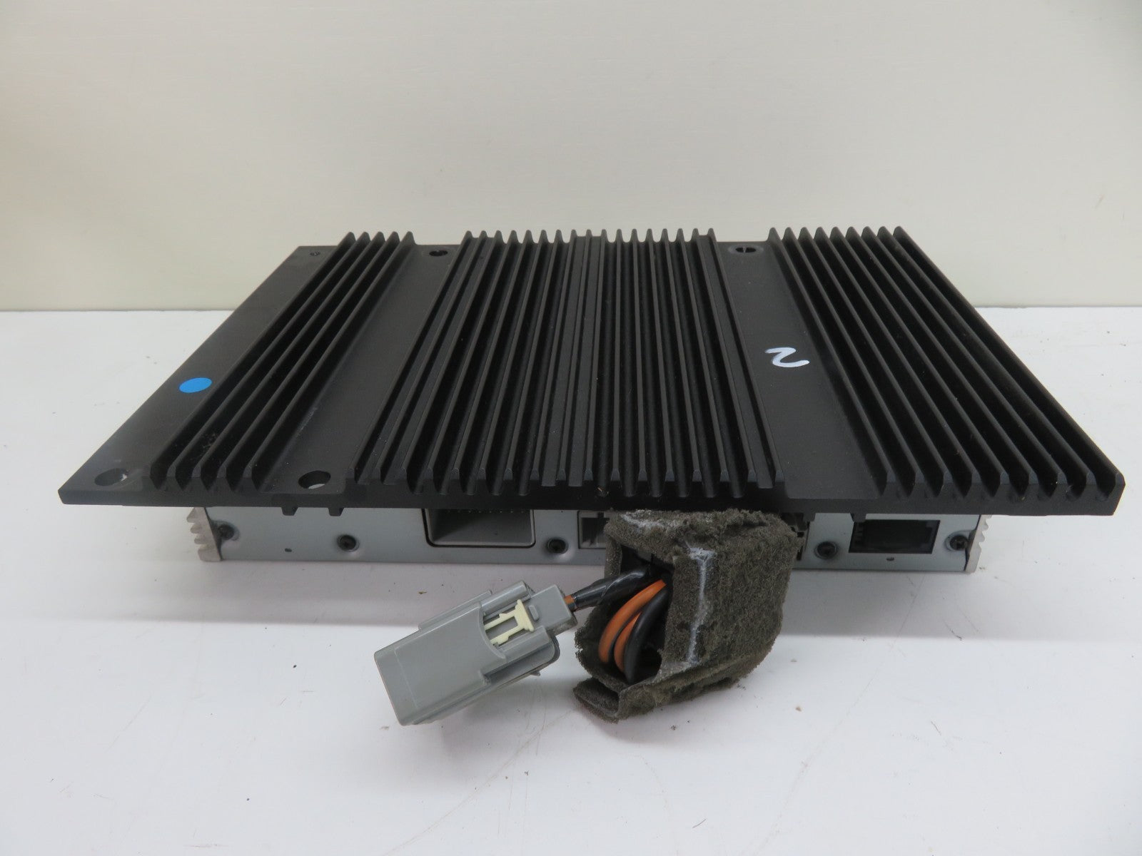VOLVO V50 AUDIO AMPLIFIER 30732824 2004-2008 HN54-2
