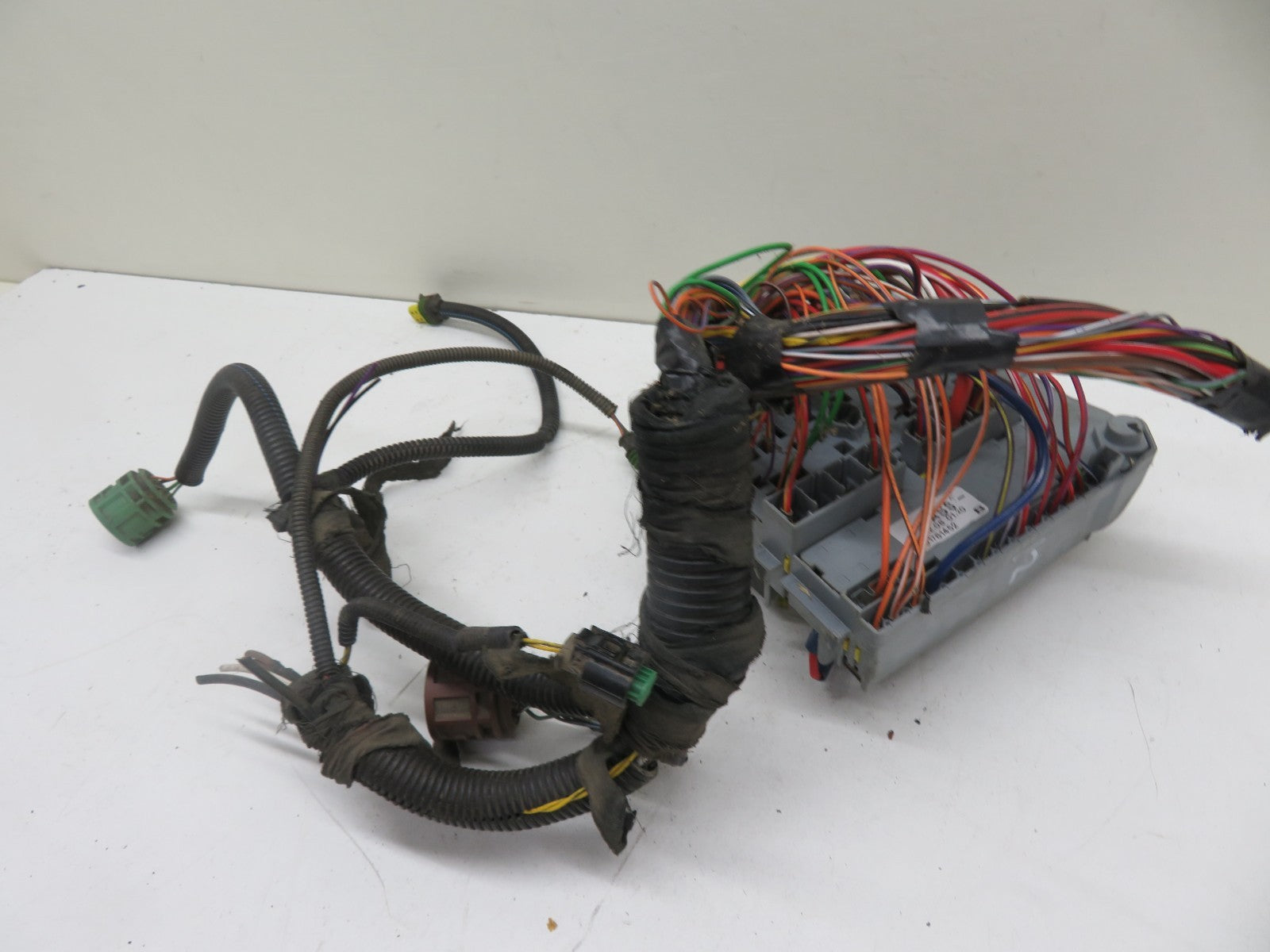 FIAT 500 ENGINE BAY FUSE BOX 51781452 2007-2012 1854-11