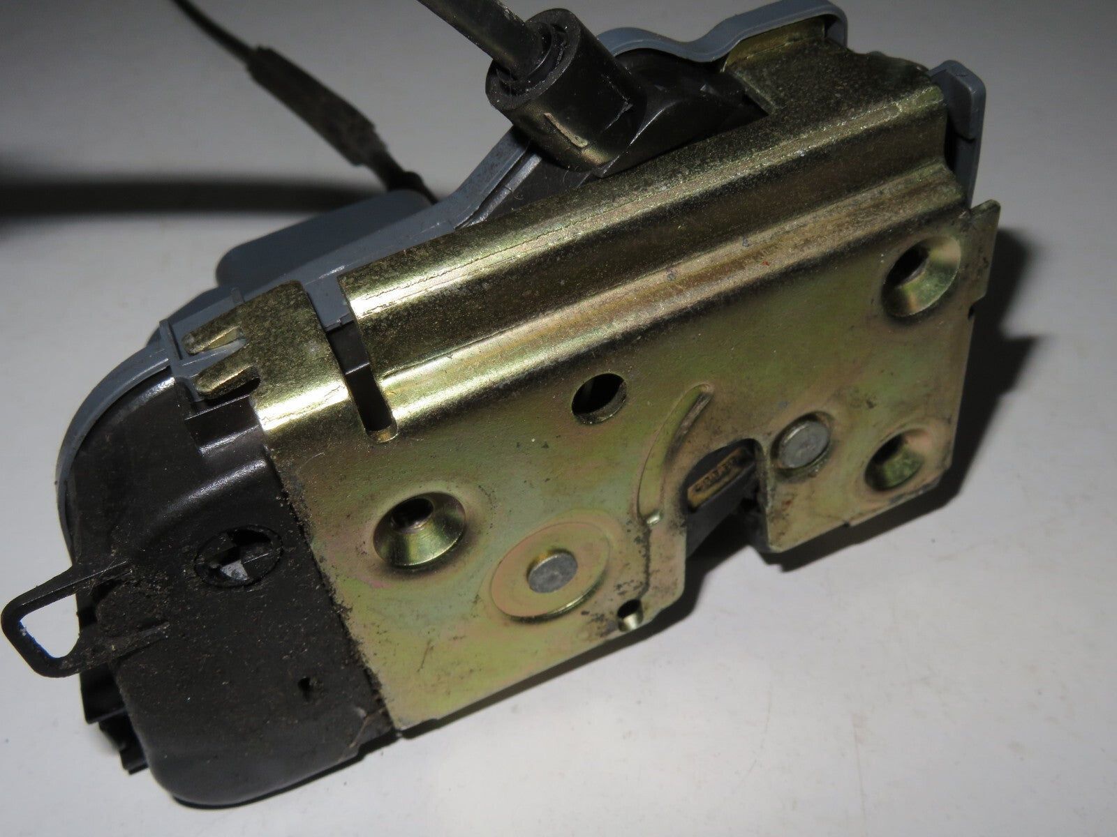 RENAULT LAGUNA ESTATE OSR DOOR LOCK CATCH 2001-2005 AMS1433-6