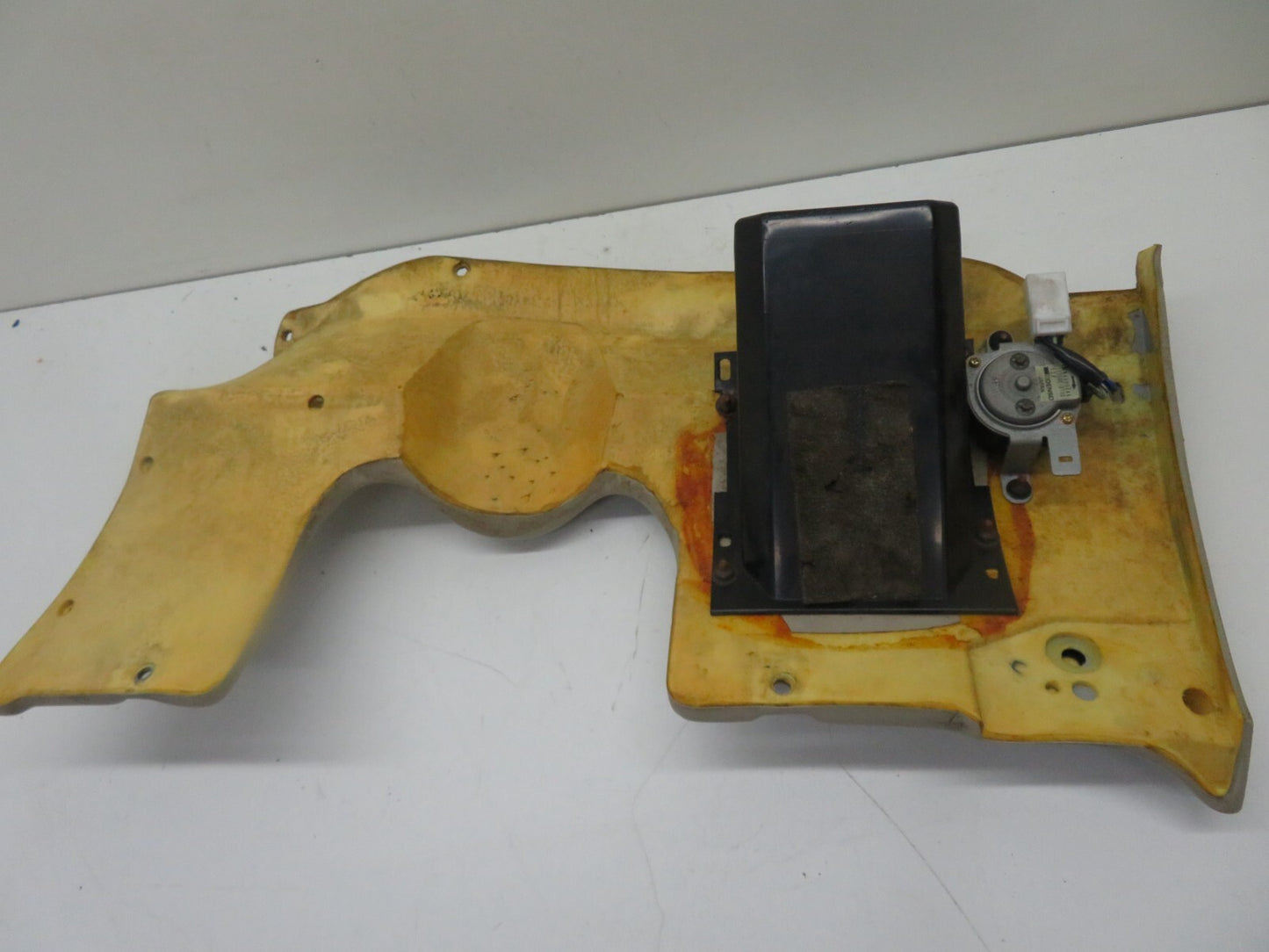 JAGUAR XJR LOWER STEERING COLUMN PANEL TRIM 1994-2001