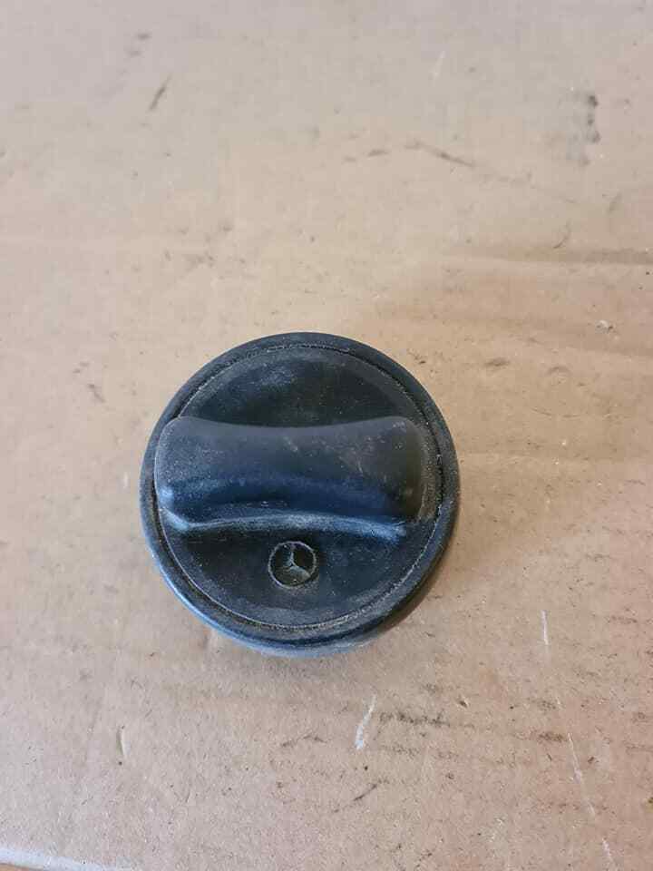 MERCEDES-BENZ E CLASS W210 FUEL FILLER CAP 1998