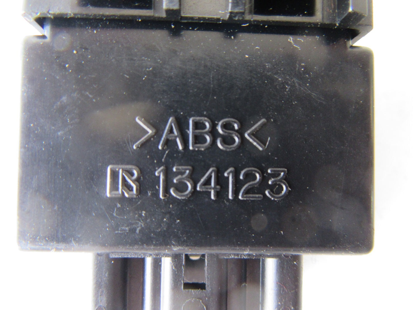 DAIHATSU YRV HEADLIGHT LEVEL SWITCH 134123 2000-2005 HW03