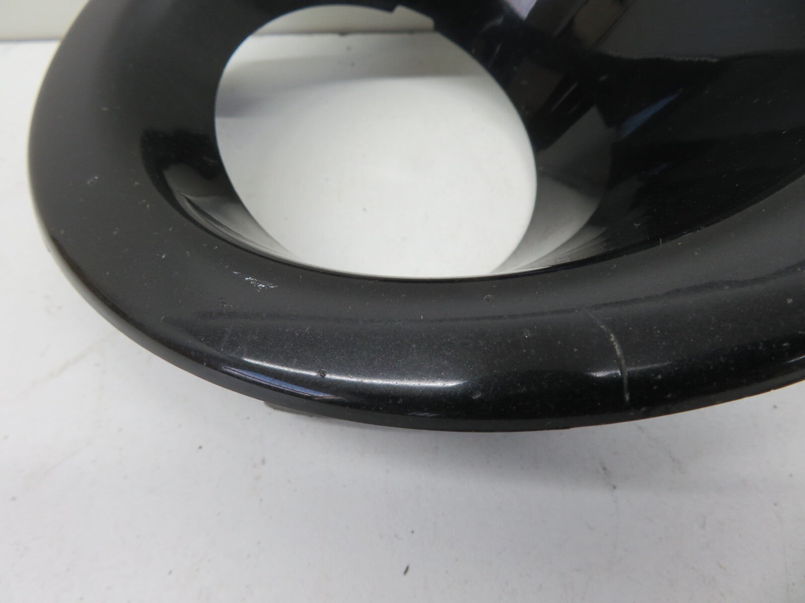 LAND ROVER FREELANDER 2 OS DRIVER FRONT FOG LIGHT SURROUND TRIM 2006-2014