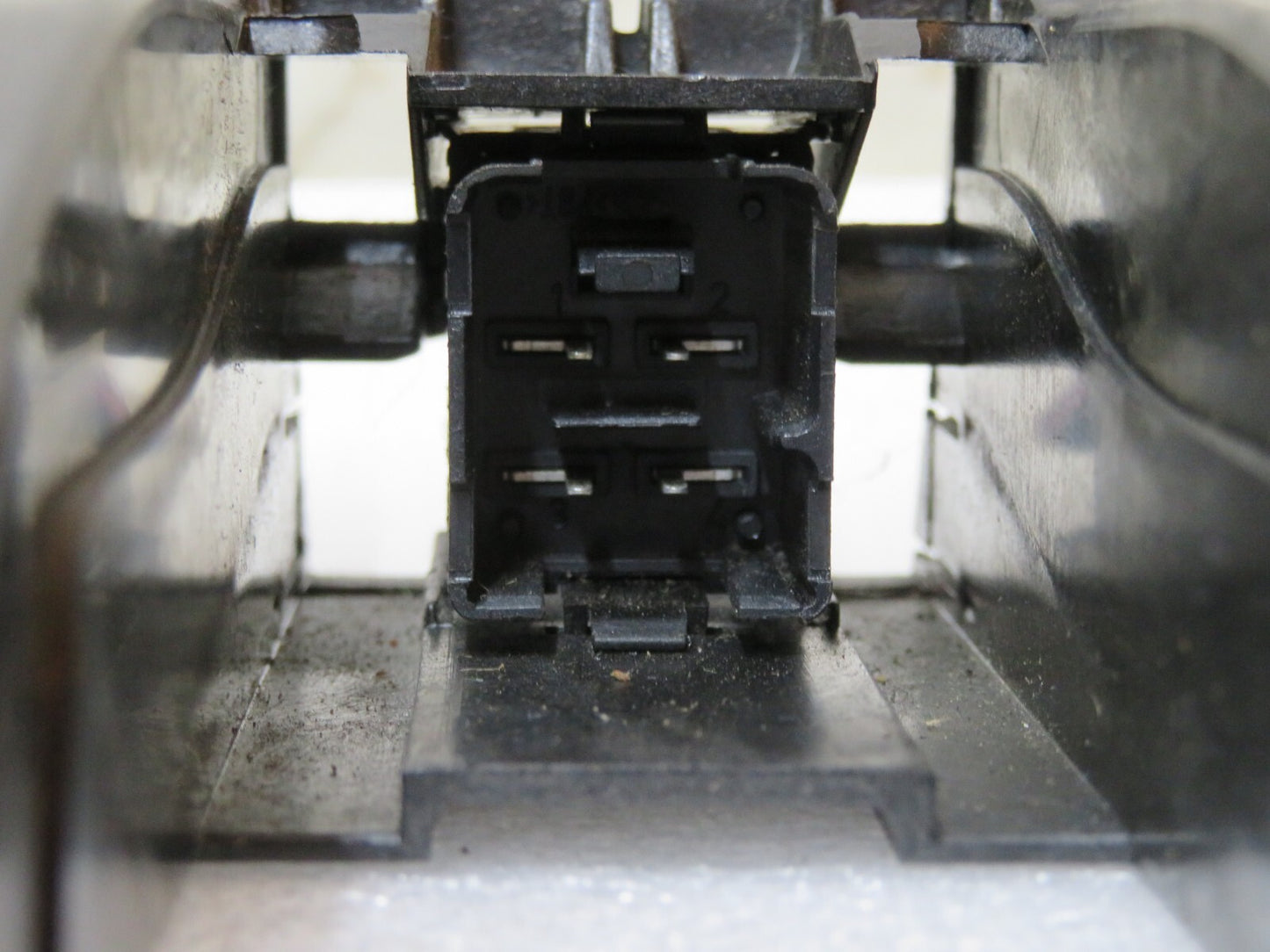 VOLKSWAGEN VW PASSAT B6 STORAGE DIN TRAY HOLDER 2006-2011 MA57