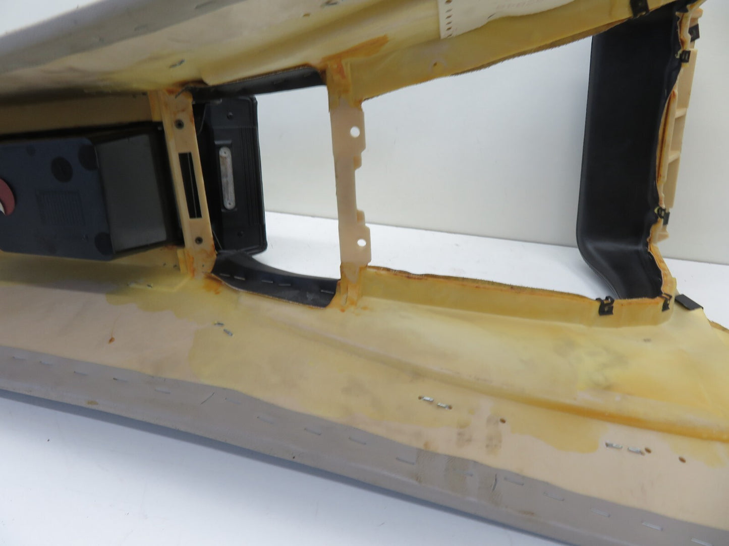 JAGUAR XJR CENTER CONSOLE ARM REST 1994-2001