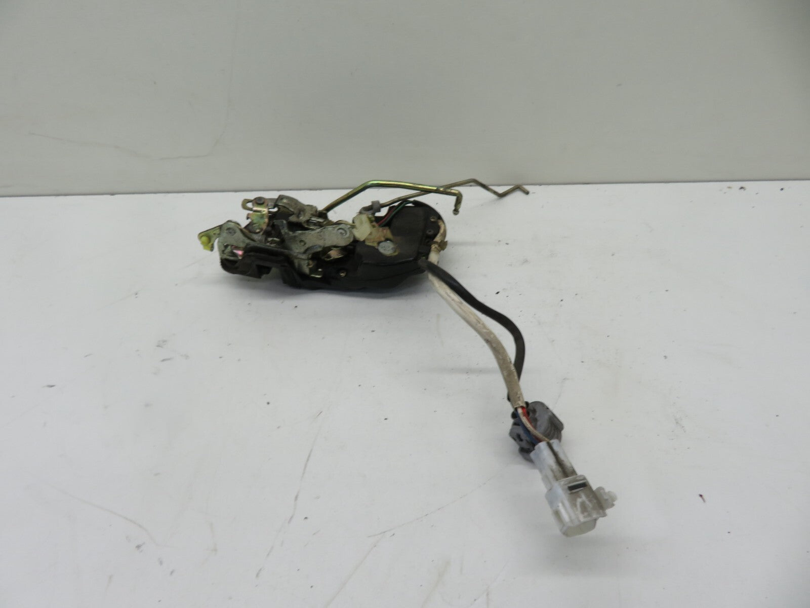 TOYOTA MR2 SW20 NSF PASSENGER DOOR LOCK CATCH 1990-1999 REF1234