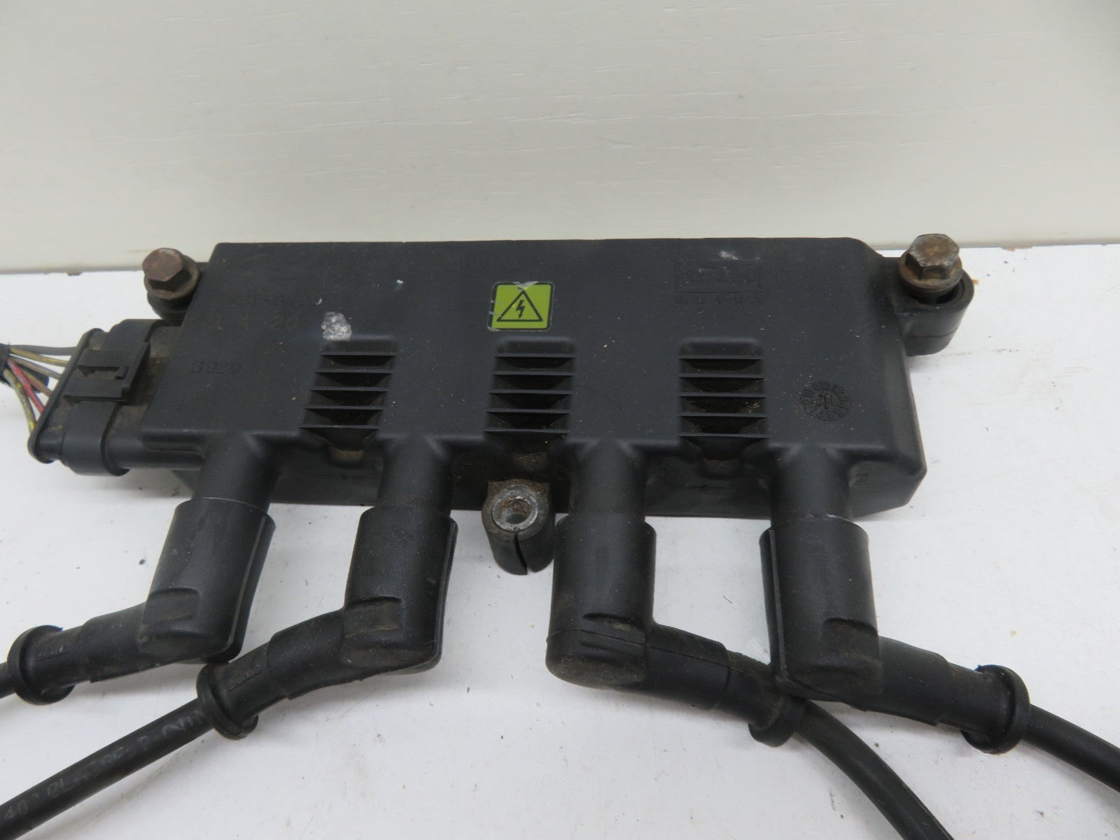 FIAT 500 1.2 IGNITION COIL WITH LEADS 55200112 2007-2012 1854-4