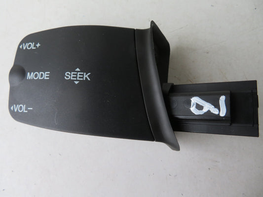 FORD C-MAX STEERING WHEEL VOLUME CONTROLS 2002-2008 A1420-9