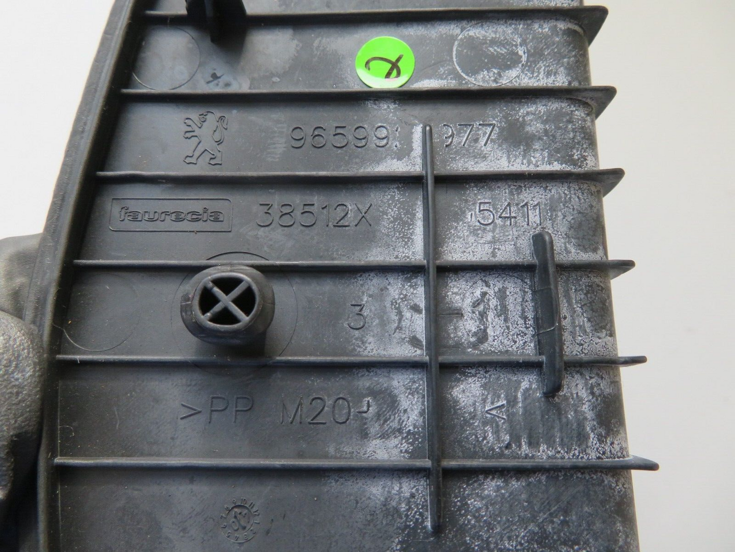 PEUGEOT 308 RUBBER INSERT TRIM 2007-2013 1349-19