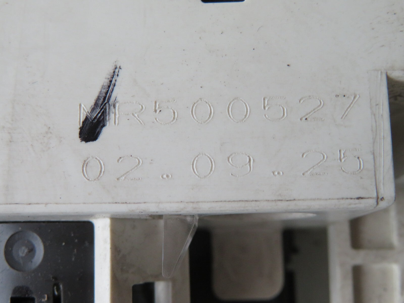 MITSUBISHI CARISMA HEATER CLIMATE CONTROLS MR500527 1999-2004 A1601-6