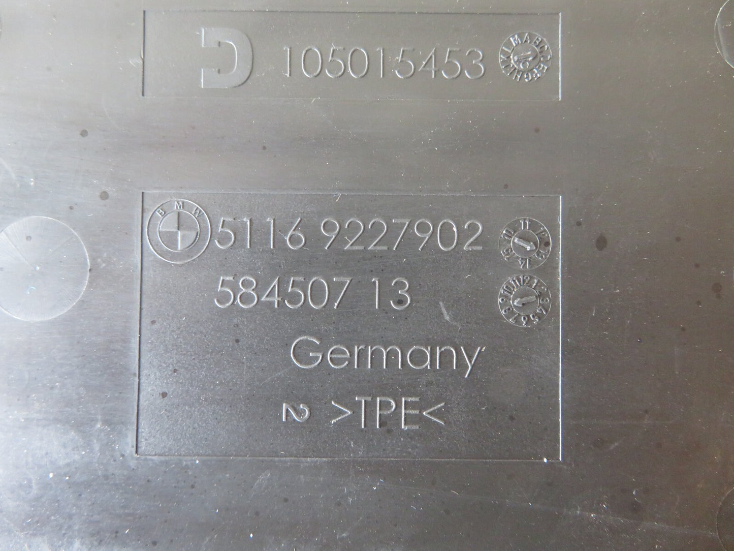 BMW 1 SERIES F20 CENTRE CONSOLE RUBBER INSERT 2011-2018 AMS1514