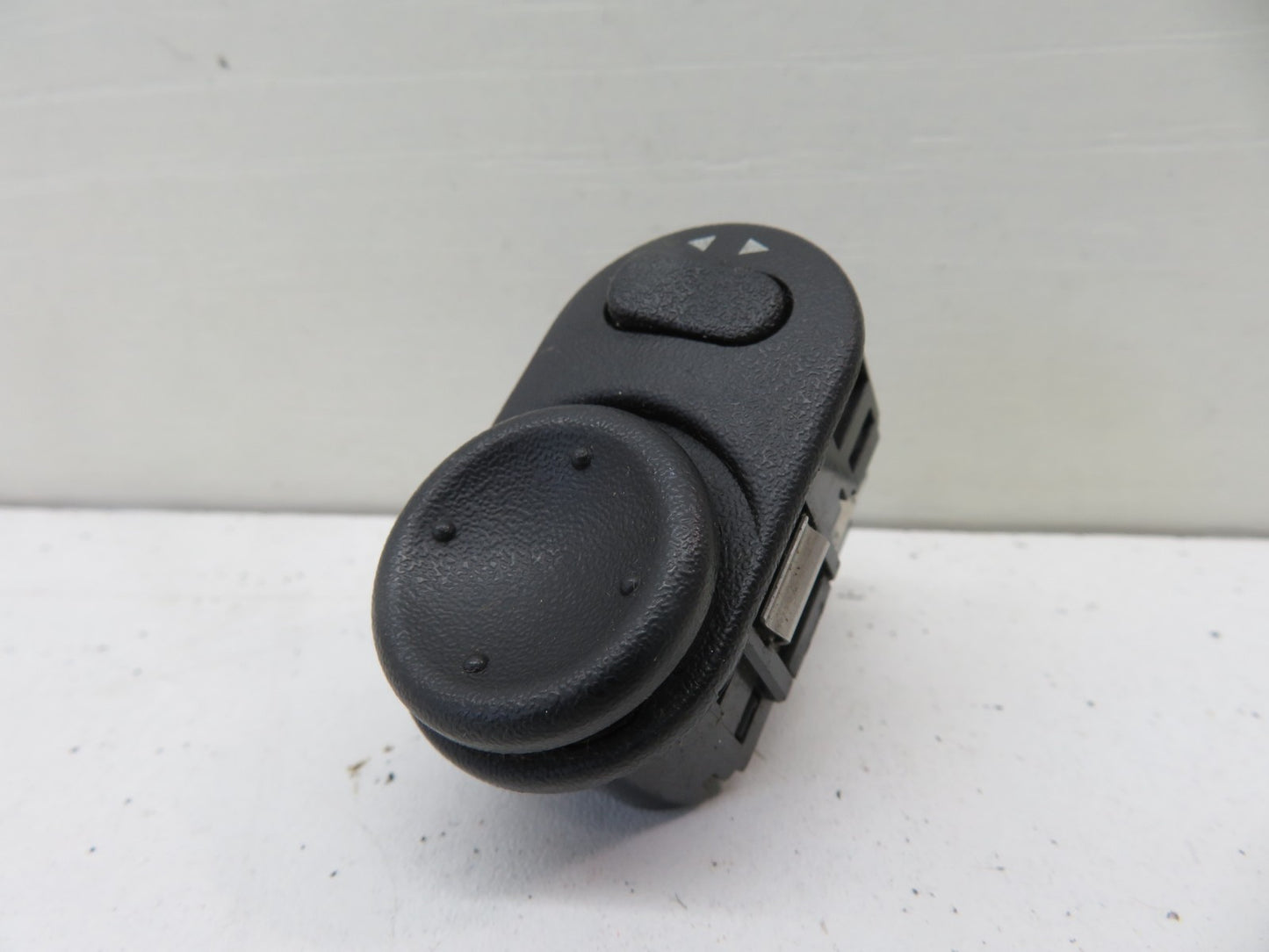 VAUXHALL ZAFIRA A MIRROR CONTROL SWITCH 09226861 ASTRA MERIVA 1999-2005 1353-10