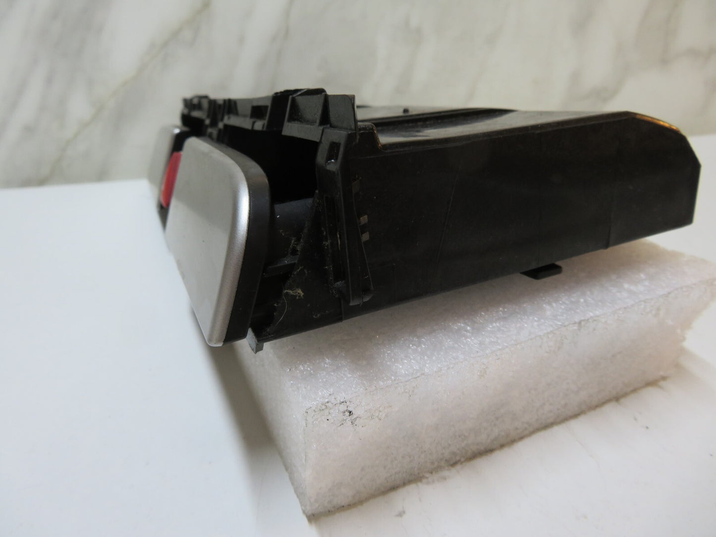 VOLKSWAGEN VW PASSAT B6 STORAGE DIN TRAY HOLDER 2006-2011 MA57