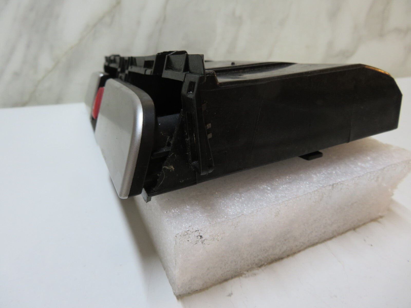 VOLKSWAGEN VW PASSAT B6 STORAGE DIN TRAY HOLDER 2006-2011 MA57