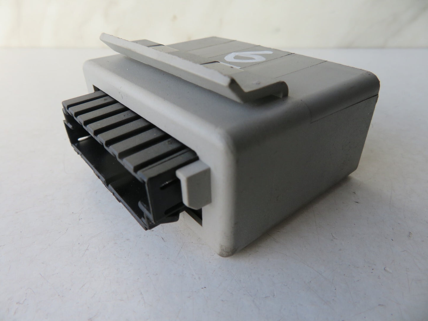 VOLVO C70 LAMP CONTROL MODULE RELAY 9442303 1999-2004 AMS1156-6