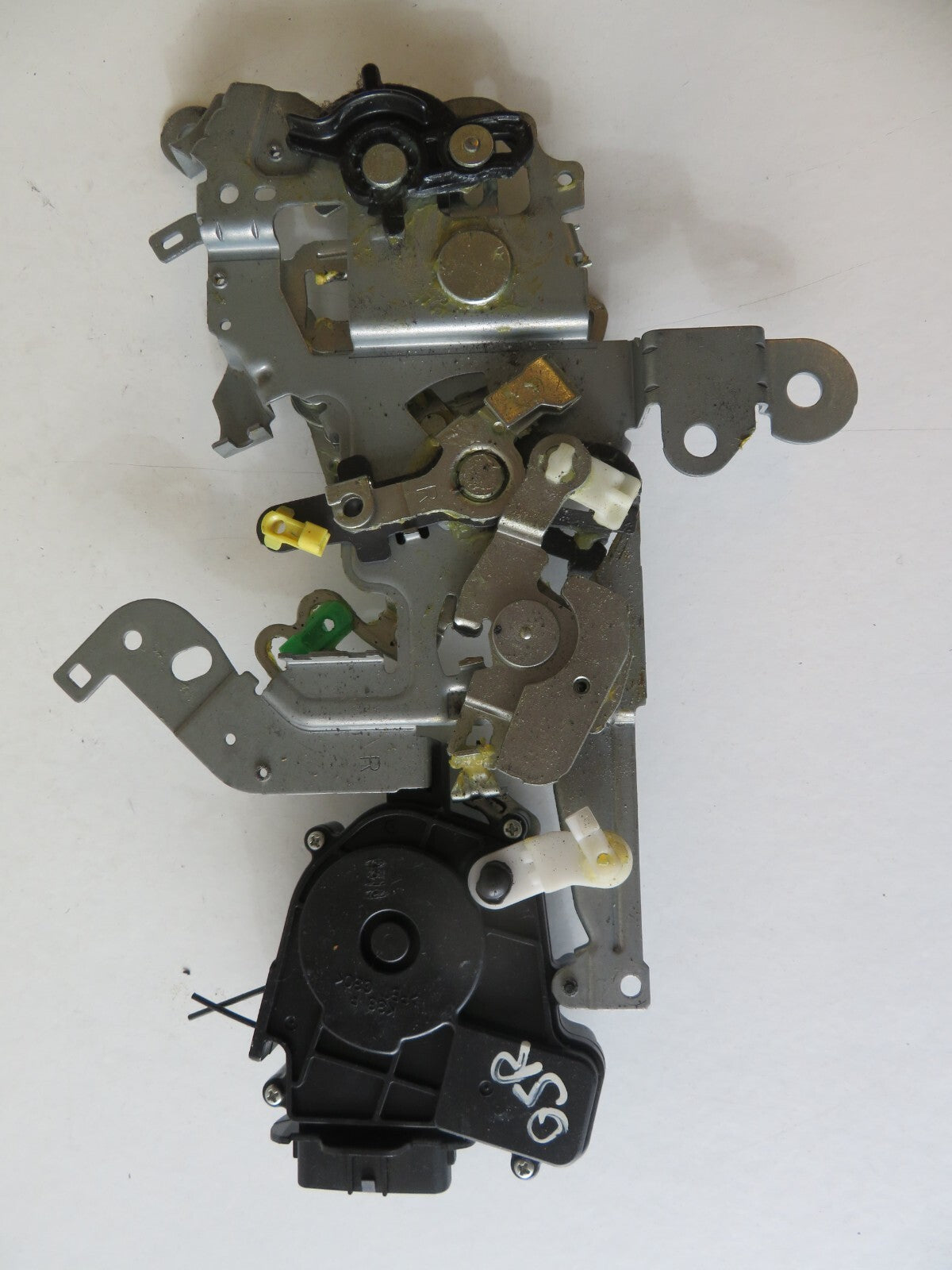 MAZDA 5 OSR DOOR LOCK CATCH 2005-2010 AMS1547