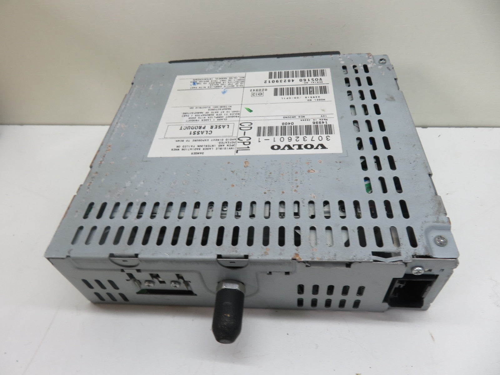 VOLVO V50 RADIO CD HEAD UNIT 30732601-1 2004-2008 HN54-1