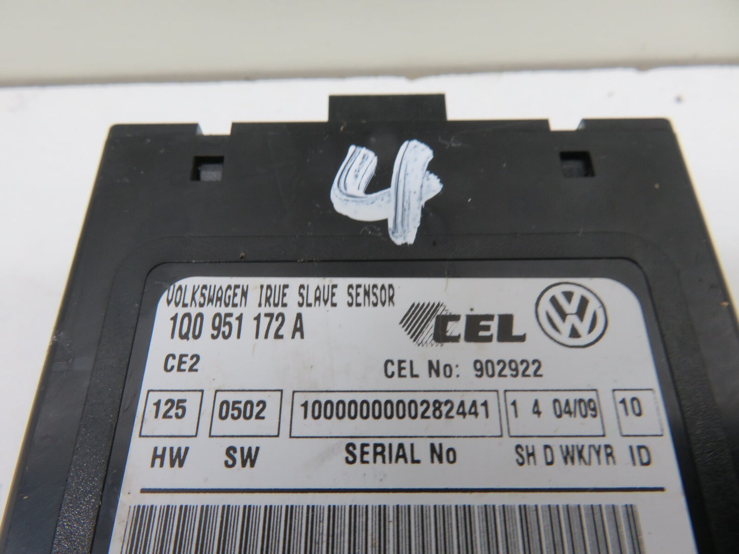 VOLKSWAGEN VW EOS ALARM SENSOR MODULE 1Q0951172A 2006-2010 1721-4