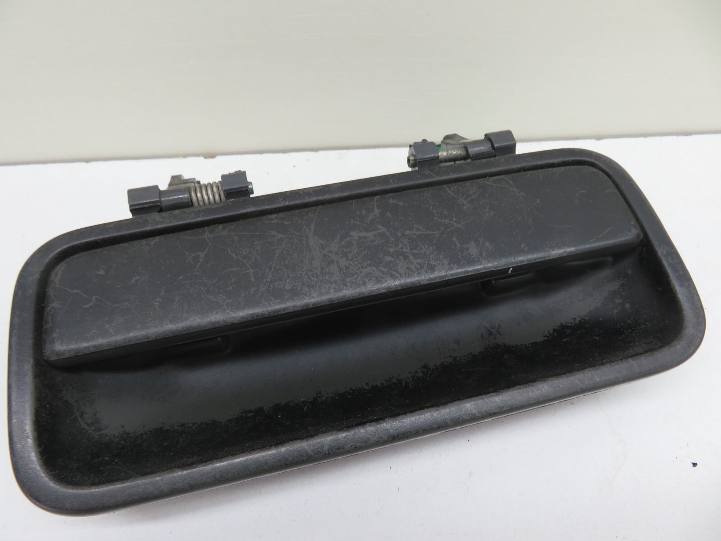 LAND ROVER FREELANDER 1 OSR RIGHT REAR EXTERNAL DOOR HANDLE 1998-2004 1310-9