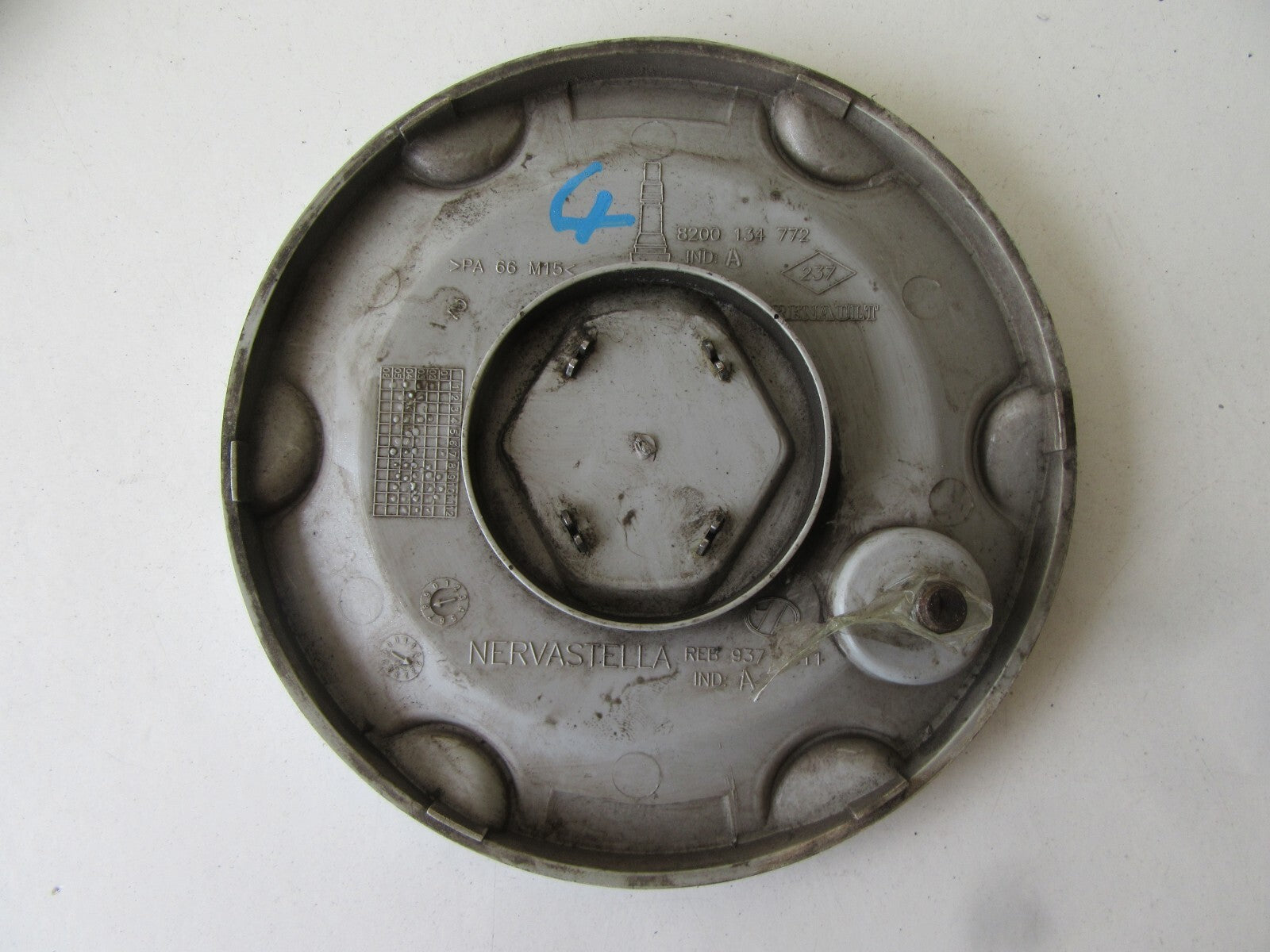 RENAULT SCENIC MK2 ALLOY WHEEL CENTRE CAP-4 2002-2009 AMS1150