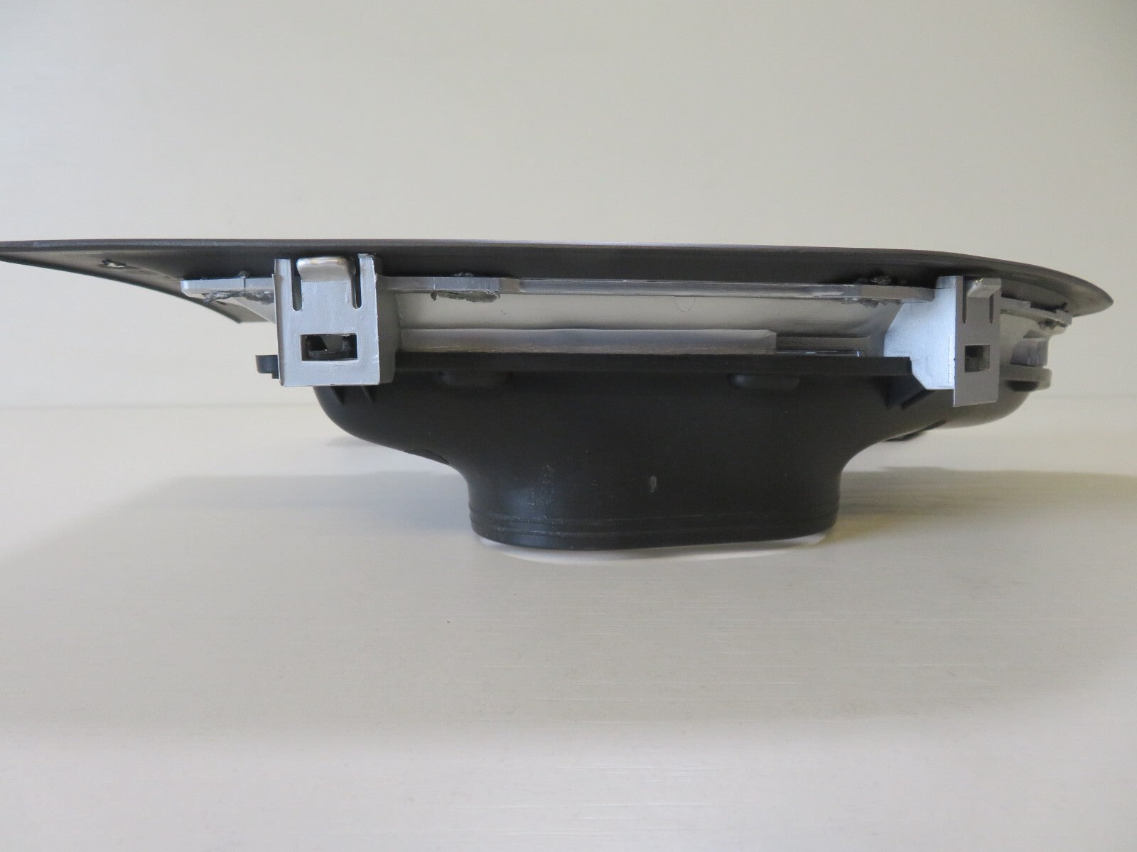 DRIVER FRONT RIGHT SIDE VENT GRILLE FOR RANGE ROVER SPORT L320 LR8021413 09-13