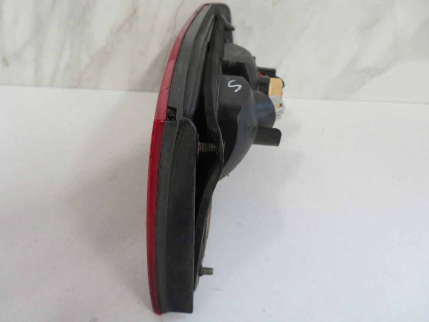 MITSUBISHI GALANT NS REAR TAIL LIGHT 226-87201 1996-2004 MIX-1710-5