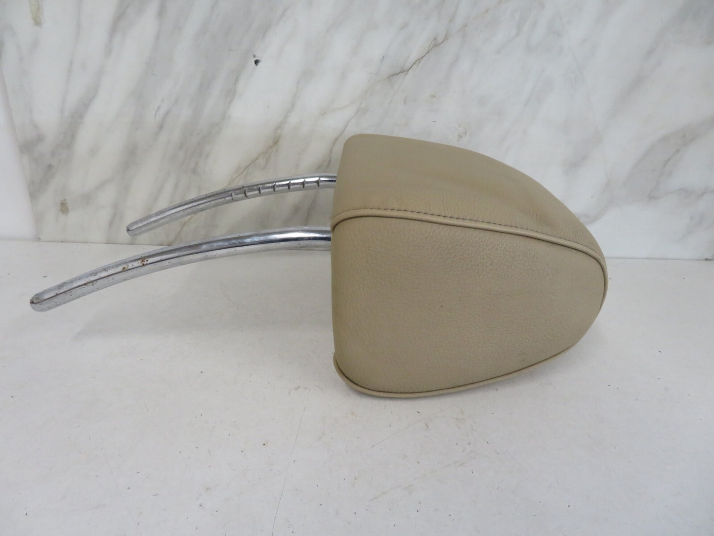 BMW X5 E53 CREAM BEIGE FRONT LEATHER HEAD REST 1999-2006 MIX1642-9