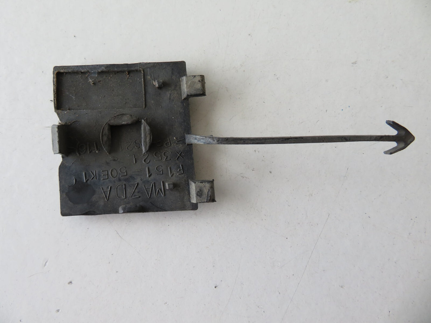 MAZDA RX8 RX-8 REAR BUMPER TOW EYE COVER  2003-2008 AMS1401 SA