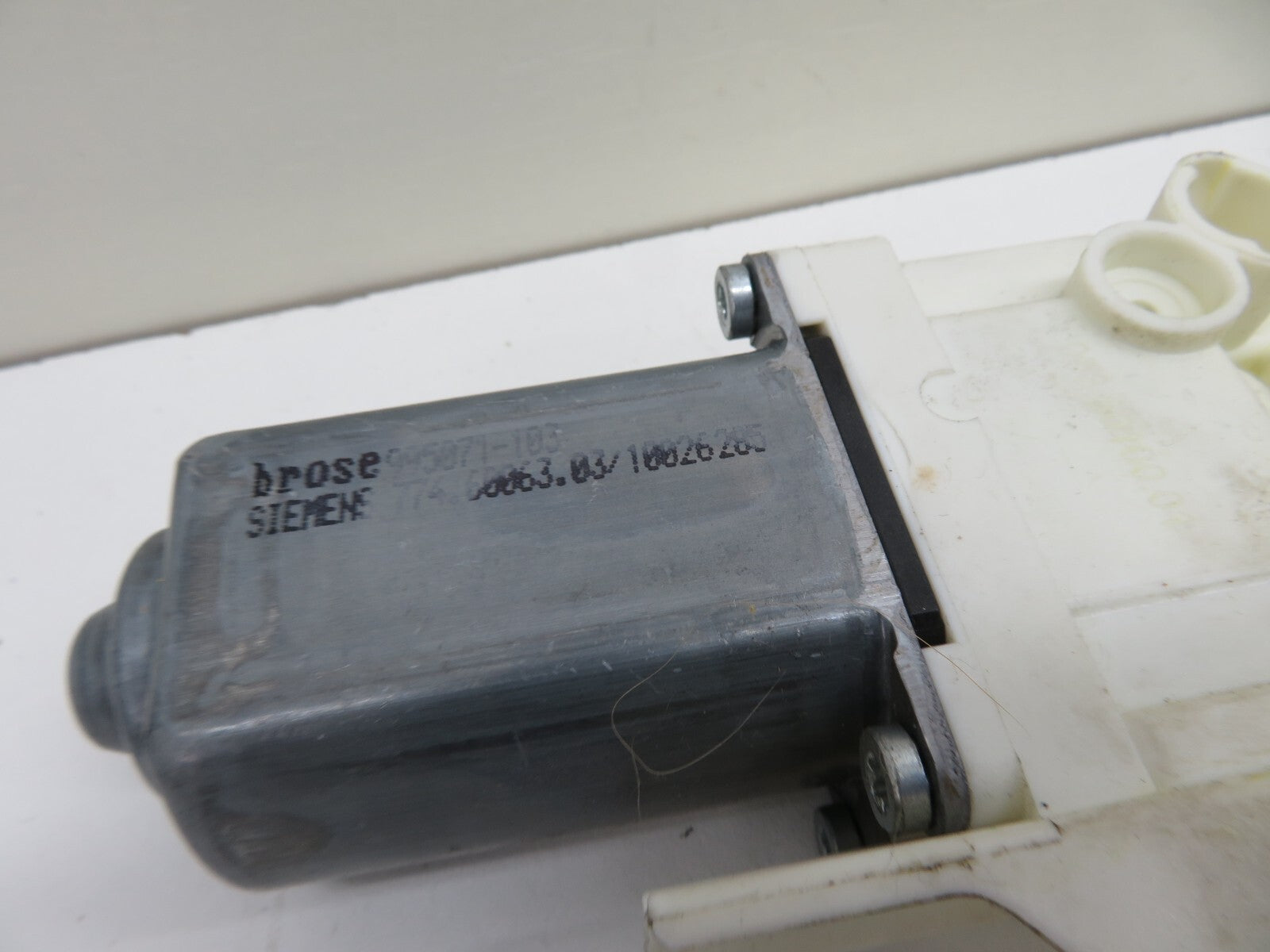 LAND ROVER DISCOVERY 3 OSR WINDOW MOTOR 2005-2009 1212-4