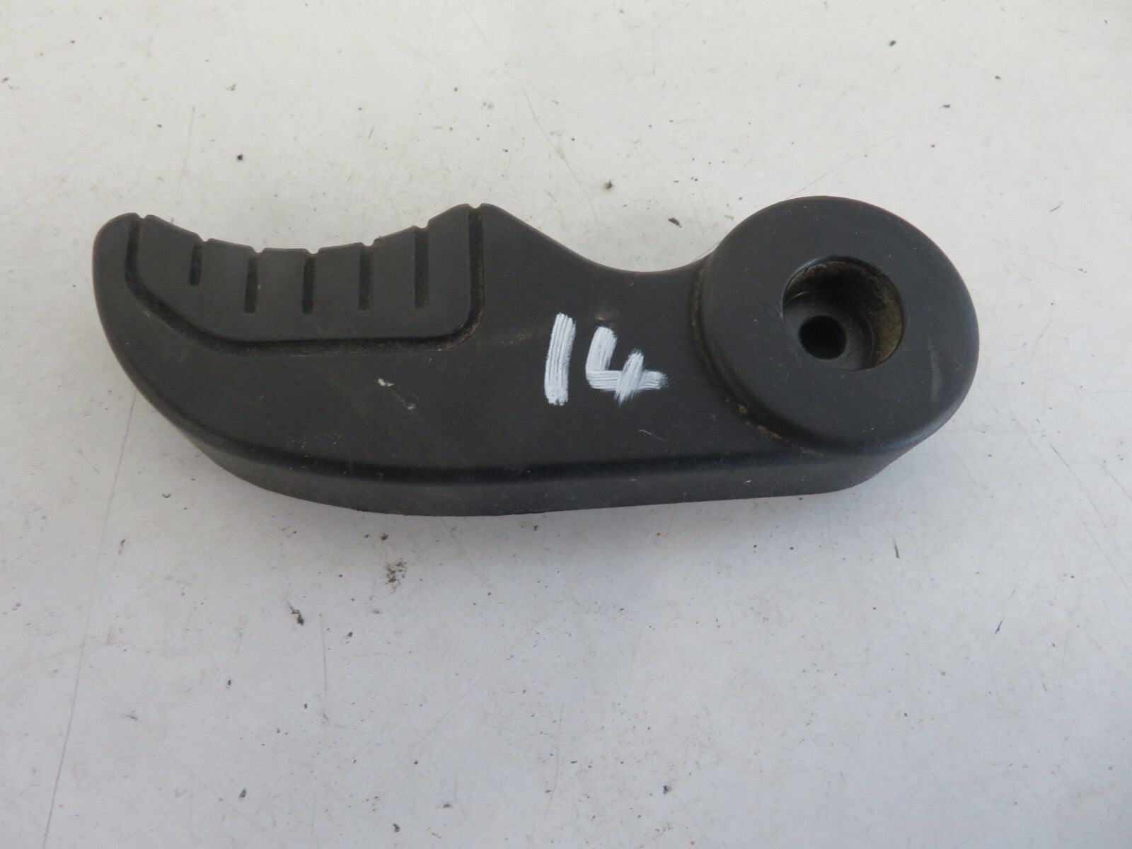 FORD TRANSIT CONNECT REAR DOOR HANDLE LEVER 2002-2006 1501-14