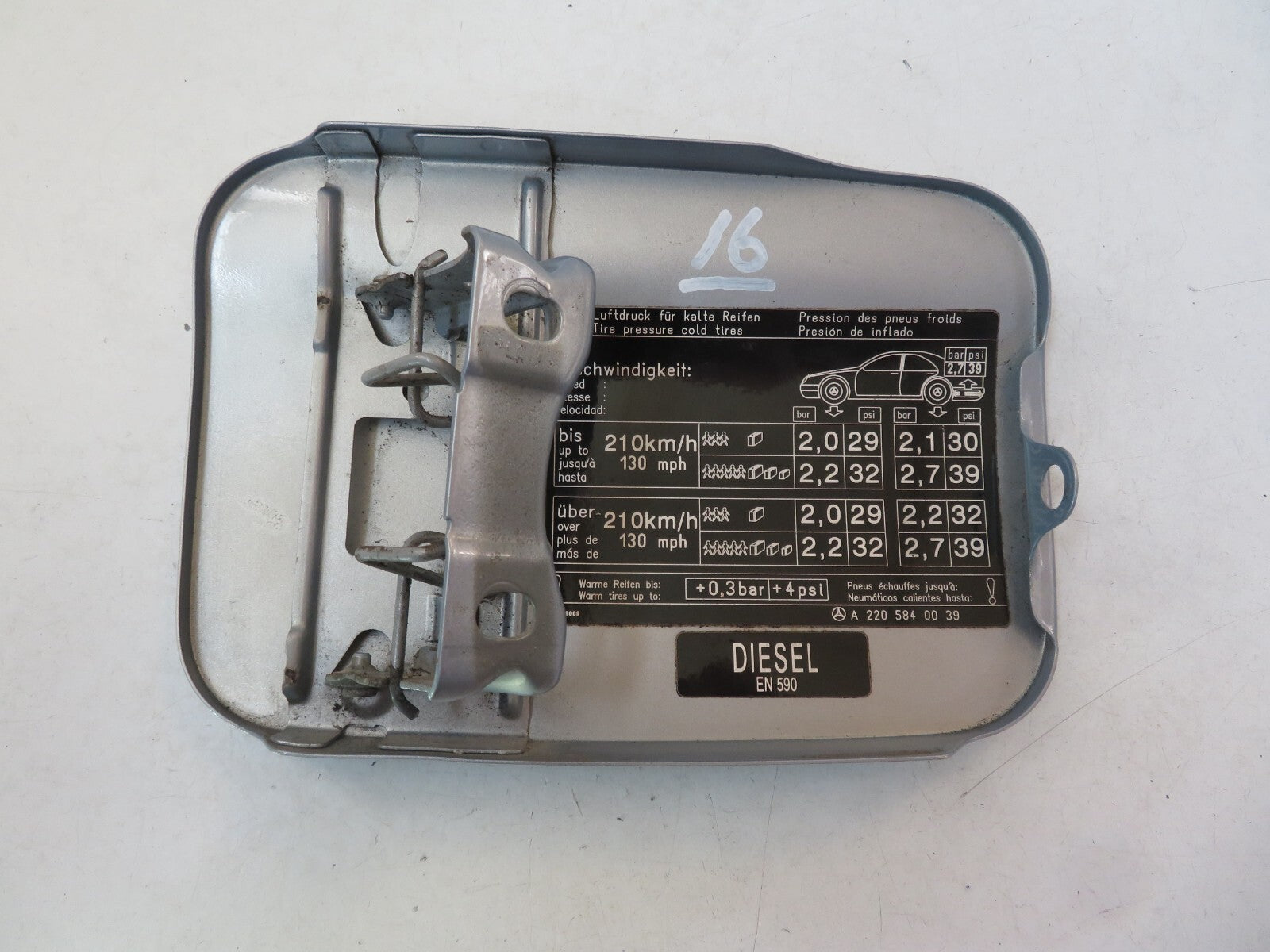 MERCEDES S CLASS W220 FUEL TANK DOOR FLAP A2205840039 1998-2005 A1415-16