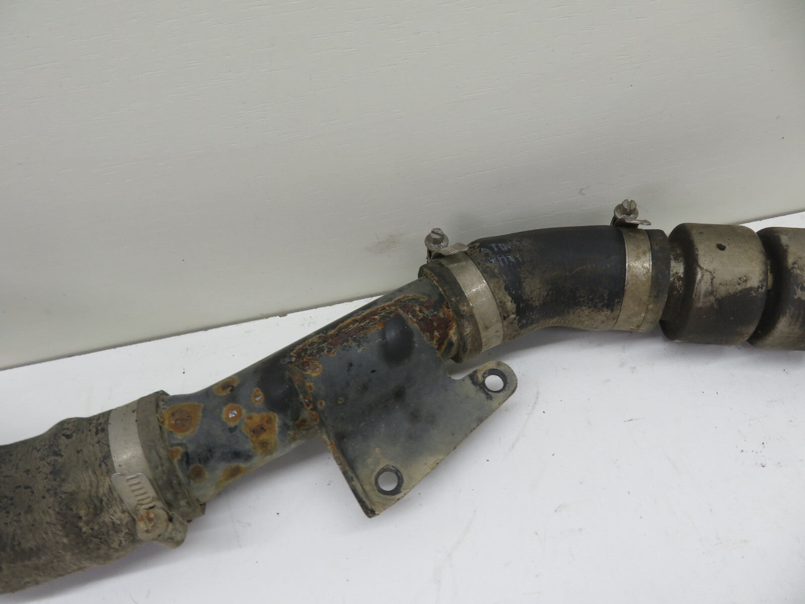 FORD FIESTA MK7 ST180 INTERCOOLER PIPE 2013-2017