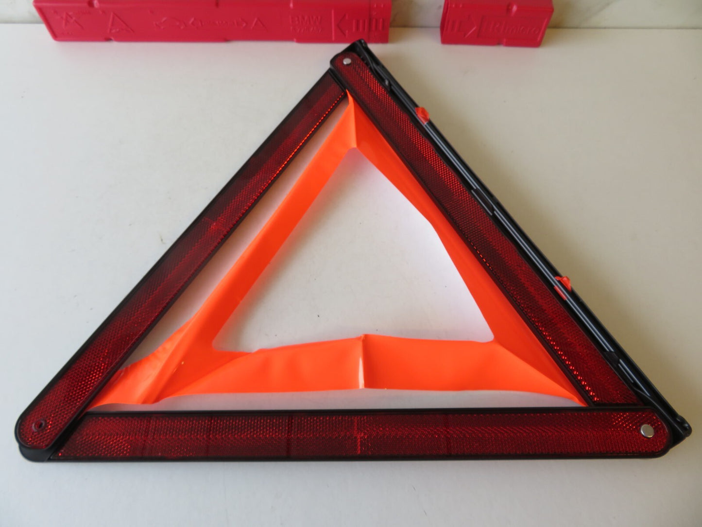 BMW 1 SERIES F20 HAZARD WARNING TRIANGLE 2011-2018 AMS1514