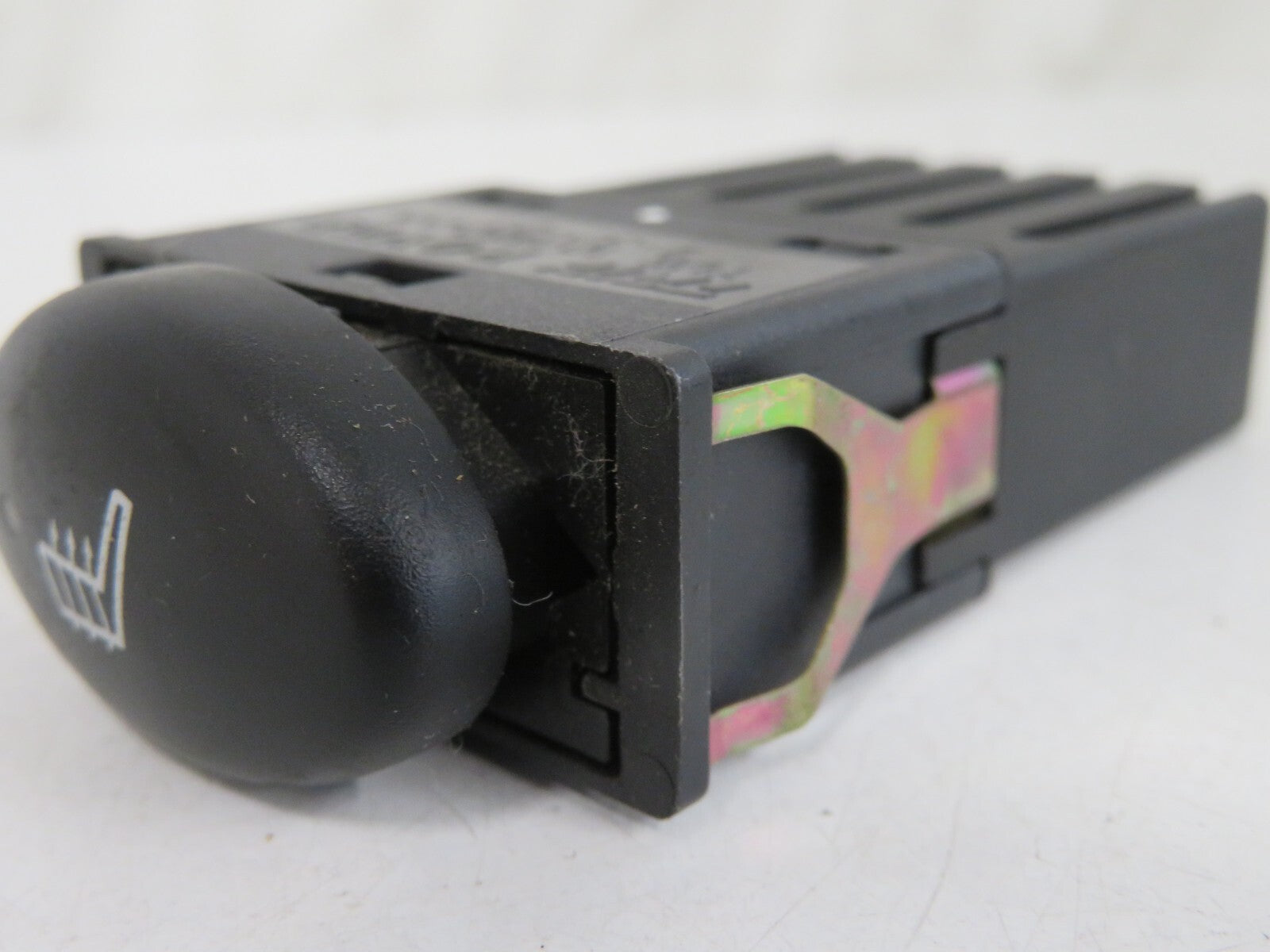 ROVER 75 HEATED SEAT SWITCH YUG101980 1999-2005 MIXA1540-18