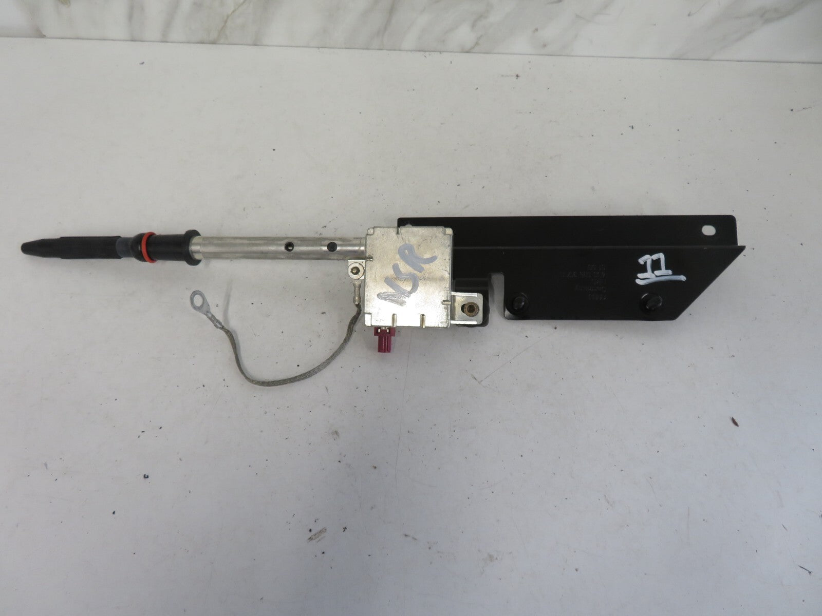 AUDI A8 D2 RADIO ANTENNA AERIAL MODULE 4B5035501D 1998-2002 1636-11