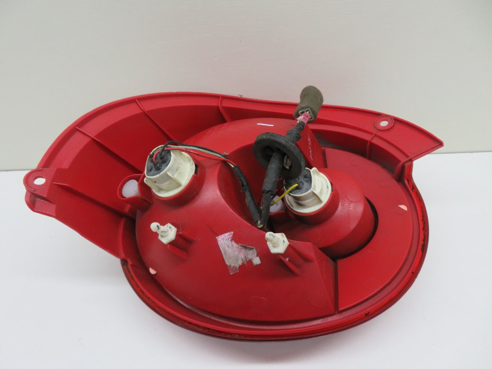 CHEVROLET OS DRIVER REAR TAIL LIGHT 2005-2010 1228-1