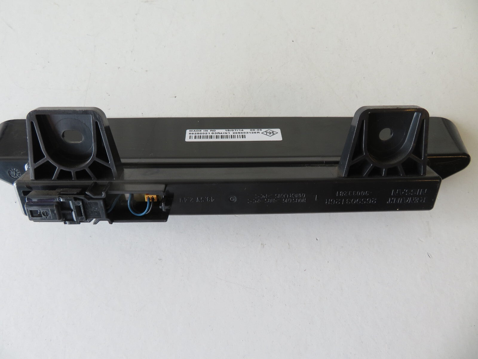 RENAULT TWINGO REAR CENTRE BRAKE LIGHT 265903126r 2014-2017 AMS1558