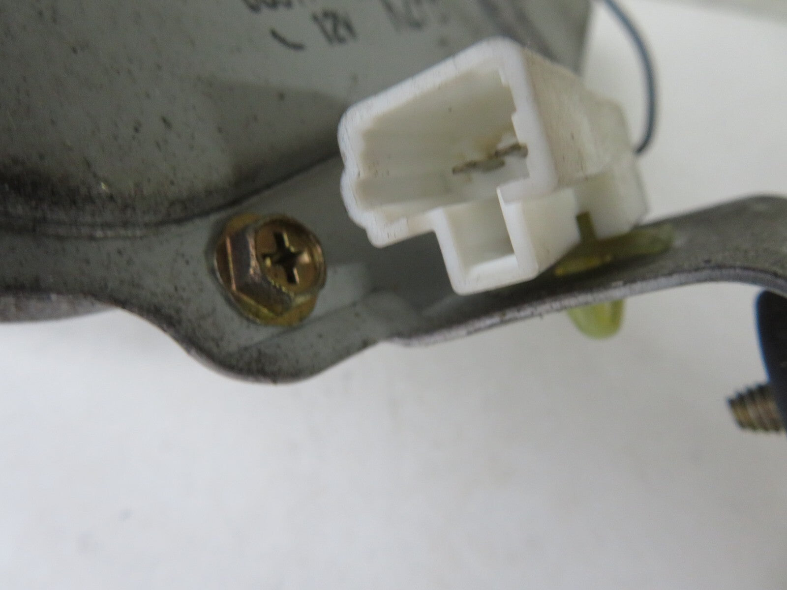 KIA CARENS REAR WIPER MOTOR 03511-1400 2002-2006 A1607-6