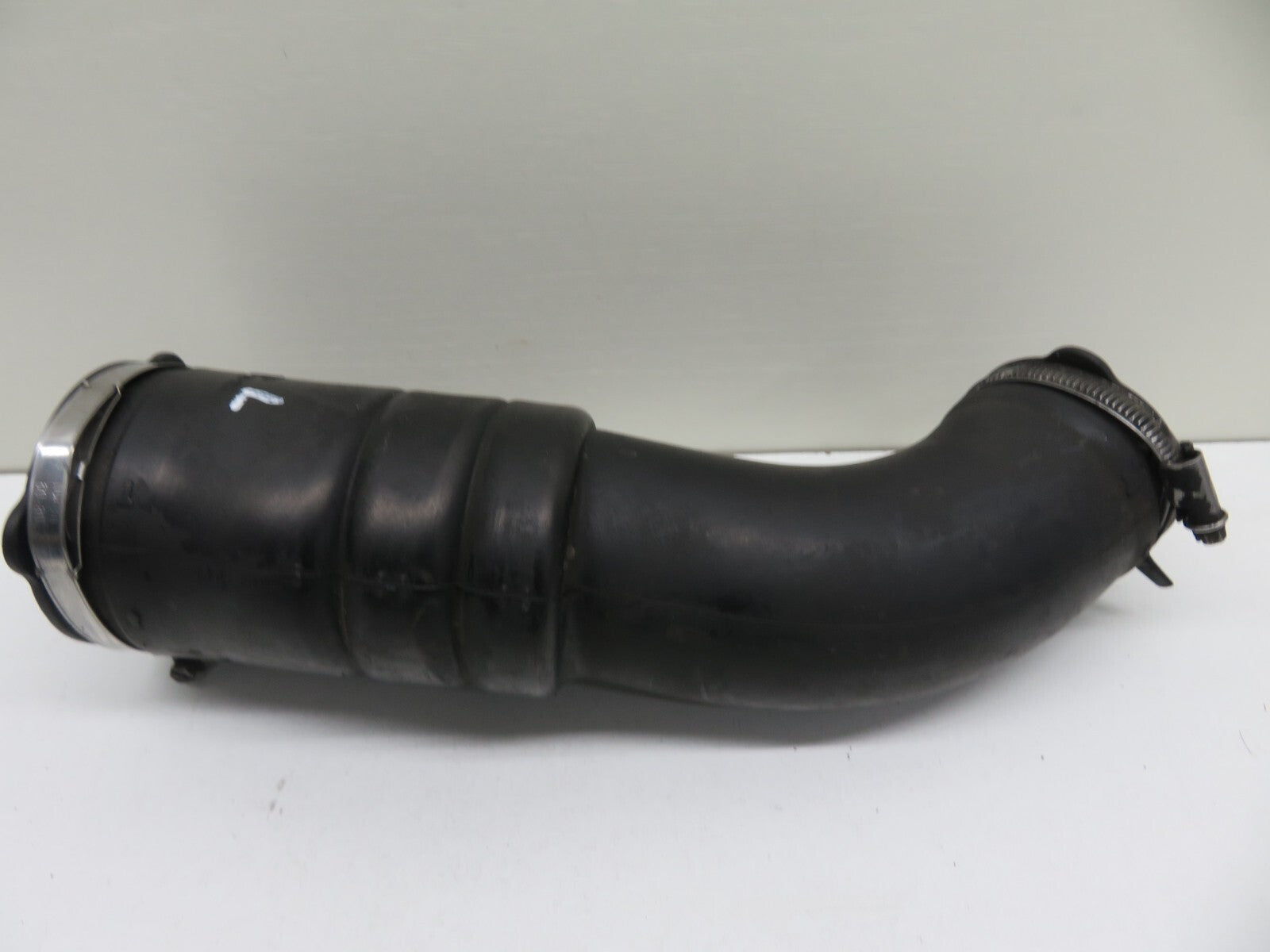 FORD FOCUS MK2 ST225 AIR INTAKE PIPE 08692401 2006-2010 1654-7