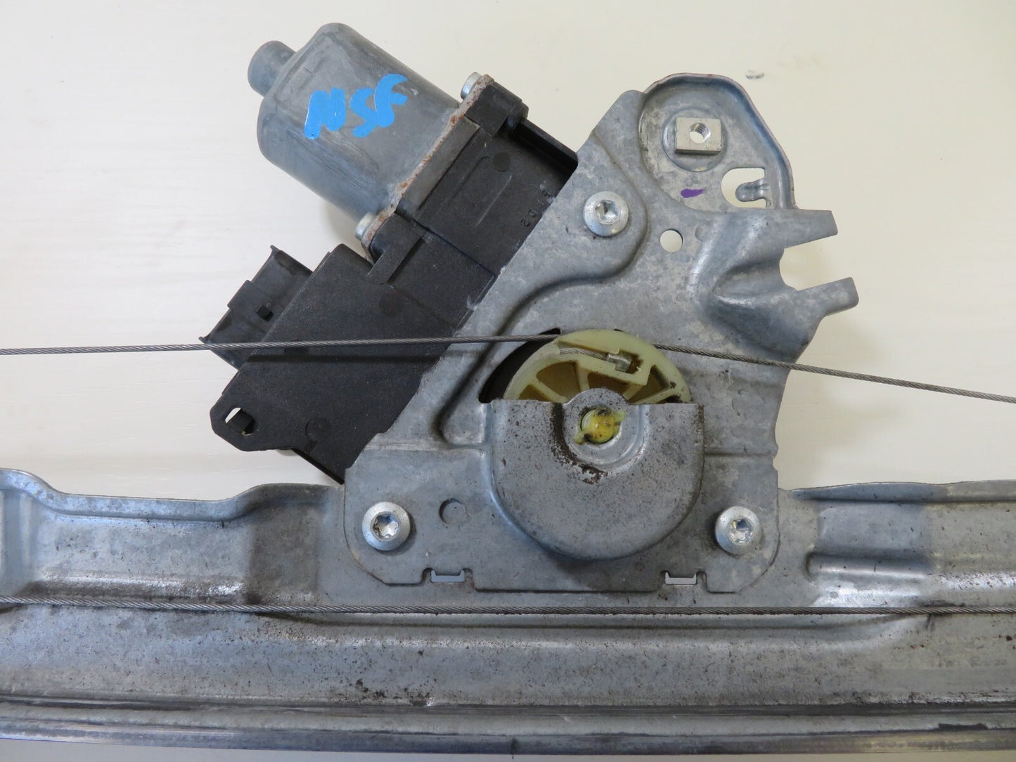 PEUGEOT 308 NSF PASSENGER WINDOW REGULATOR MOTOR 9657247680 2007-2013 1422-1