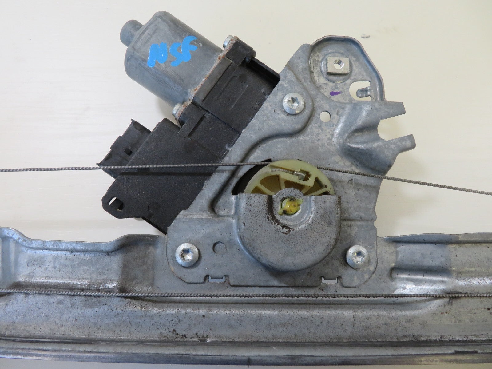 PEUGEOT 308 NSF PASSENGER WINDOW REGULATOR MOTOR 9657247680 2007-2013 1422-1